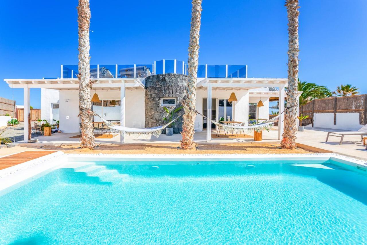 Boutique Beach Villa By Lanzarote Retreats - Private Pool - 1 Min Walk To Sea Pool Charco del Palo Exterior photo