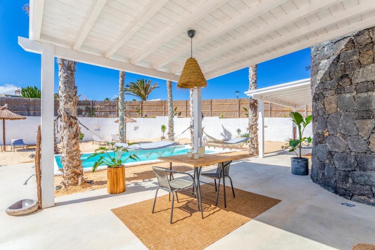 Boutique Beach Villa By Lanzarote Retreats - Private Pool - 1 Min Walk To Sea Pool Charco del Palo Exterior photo