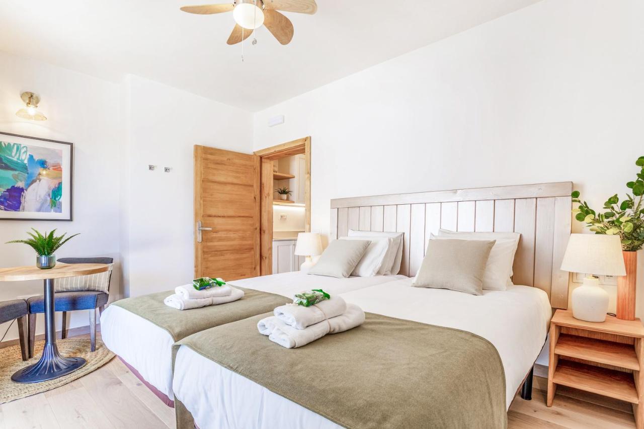 Boutique Beach Villa By Lanzarote Retreats - Private Pool - 1 Min Walk To Sea Pool Charco del Palo Exterior photo