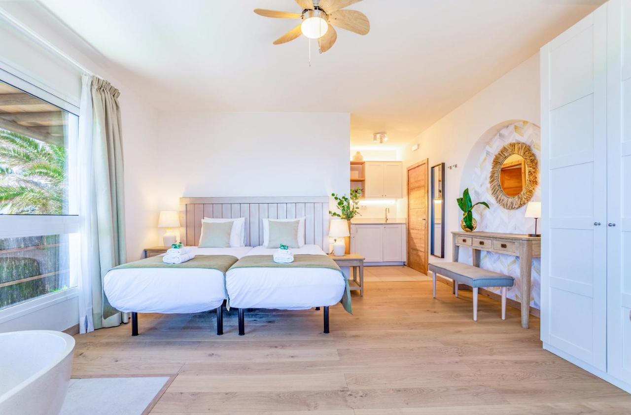 Boutique Beach Villa By Lanzarote Retreats - Private Pool - 1 Min Walk To Sea Pool Charco del Palo Exterior photo