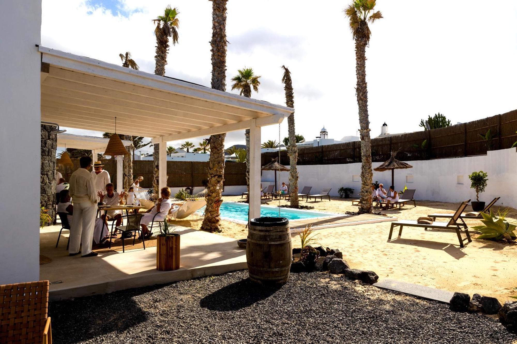 Boutique Beach Villa By Lanzarote Retreats - Private Pool - 1 Min Walk To Sea Pool Charco del Palo Exterior photo